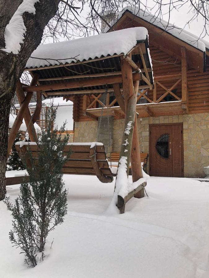 Yablunevyi Tsvit Яремча Экстерьер фото